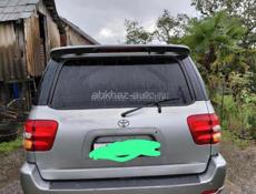 Toyota Sequoia