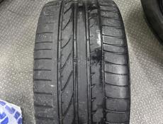 265/35 r18