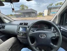 Toyota Ipsum