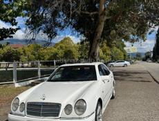 Mercedes-Benz E-Класс