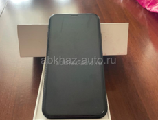 Продаю iPhone xr 