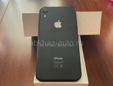 Продаю iPhone xr 