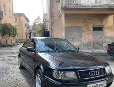 Audi 100