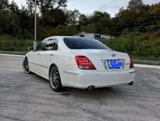 Toyota Majesta