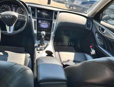Infiniti QX56