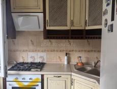 Кухонный гарнитур с посудомойкой, плитой, вытяжкой, раковиной