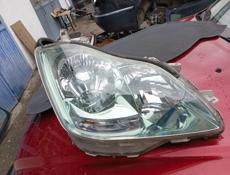 Фара правая Тойота Краун