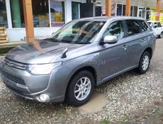 Mitsubishi Outlander XL