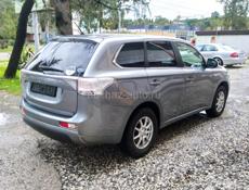 Mitsubishi Outlander XL