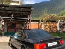 Audi 100