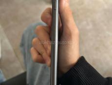 iPhone 8+ ОЧЕНЬ СРОЧНО!!!!!
