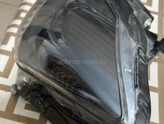 Фара на crown grs200