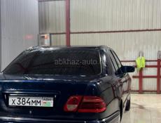 Mercedes-Benz 200-Series