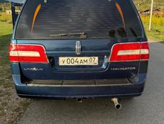 Lincoln Navigator