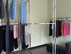 Гардеробная, стойка вешало