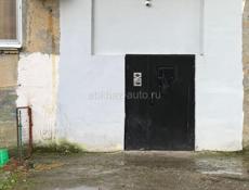 Продаю квартиру 2х комнатная Массив 