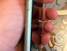 iPhone 11 Объем памяти 128 гб. 