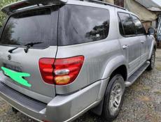 Toyota Sequoia