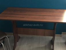 Продаю стол