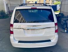 Chrysler Town & Country