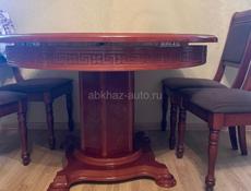 Продается стол 