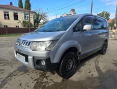 Mitsubishi L 400