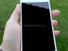 Айфон 8+срочно 