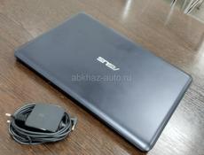 Ноутбук ASUS 