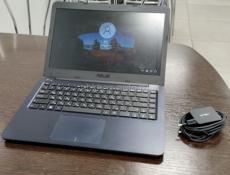 Ноутбук ASUS 