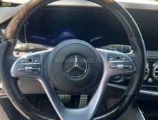 Mercedes-Benz S-Класс