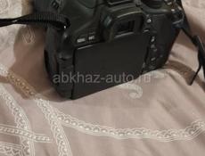 Продам фотоаппарат canon 600d 