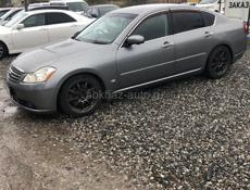 Nissan fuga