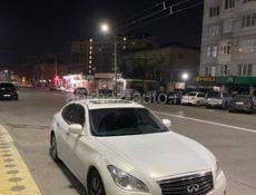 Infiniti M35
