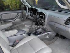 Toyota Sequoia