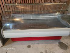 Витринный холодильник