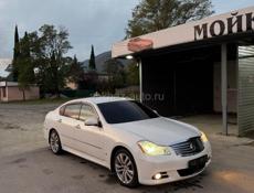 Nissan fuga