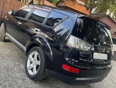 Mitsubishi Outlander XL