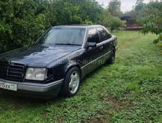 Mercedes-Benz 124