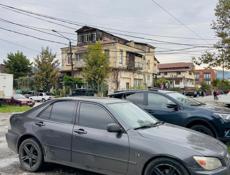 Lexus IS