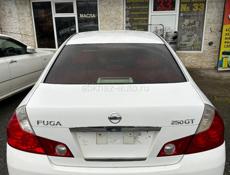 Nissan fuga