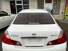 Nissan fuga