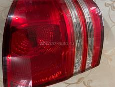 Задний левый стоп  Toyota Alphard