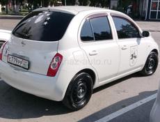 Nissan March