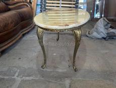 Латун с моамором