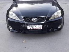 Lexus IS