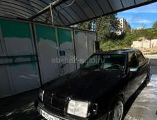 Mercedes-Benz 124