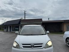 Toyota Ipsum