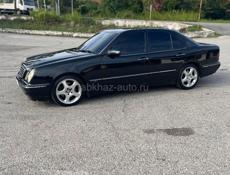 Mercedes-Benz E-Класс