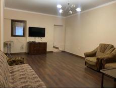 Уютный дом, расположенный прямо на живописной набережной Махаджиров в Сухуме.