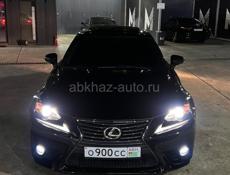 Lexus IS